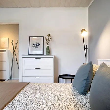 Karlotta Apartment